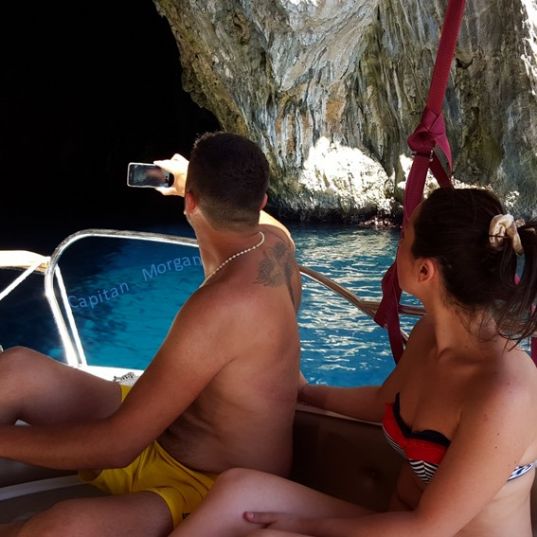 Escursione alle grotte 