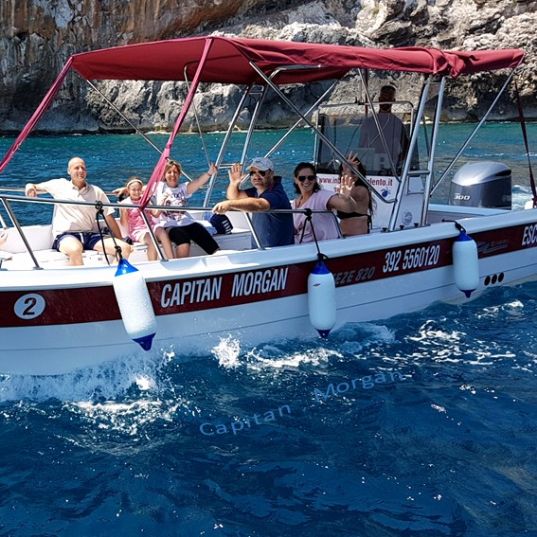 Barca privata 12 passeggeri